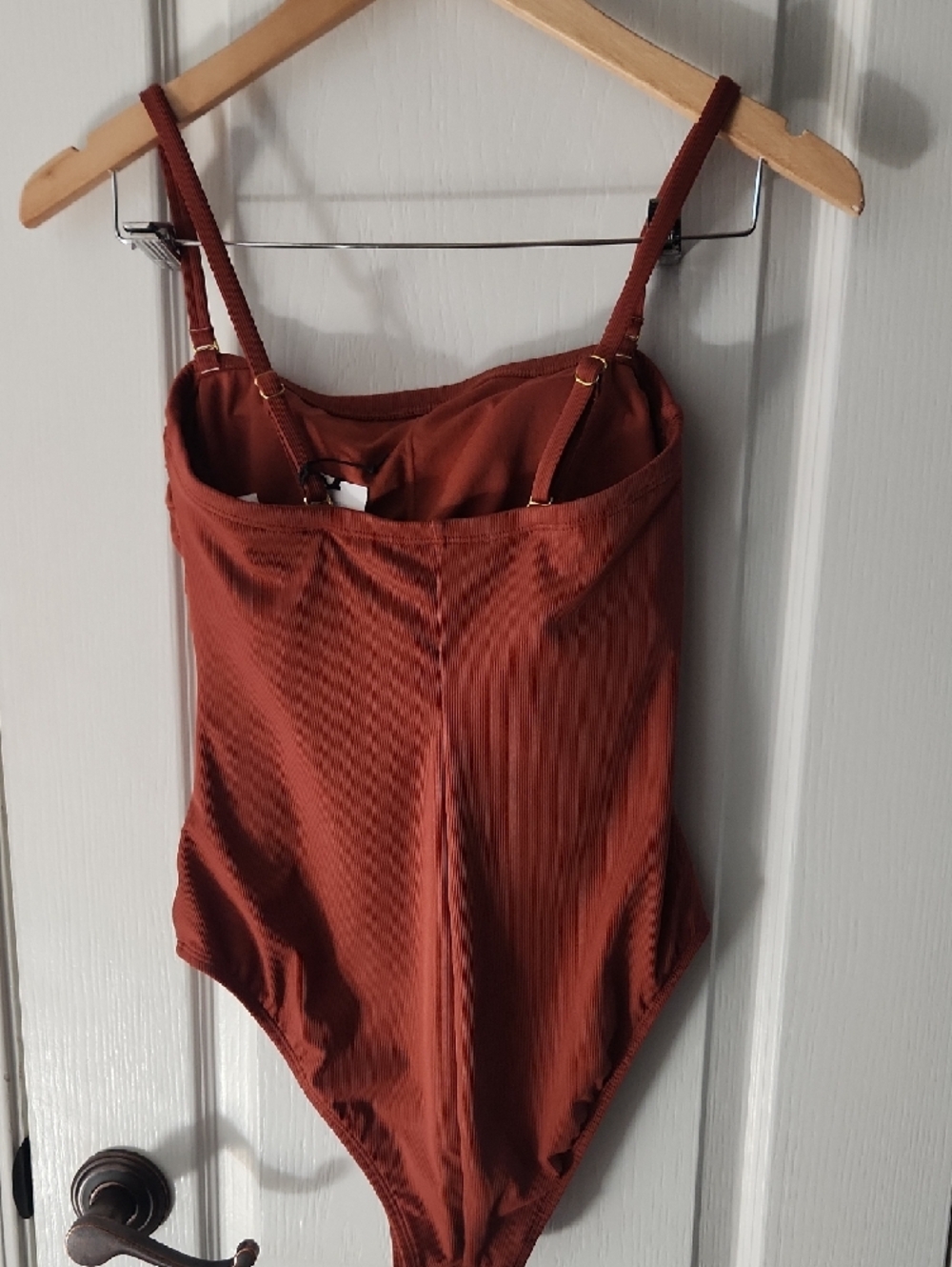 Shade & Shore‎ Rust Ribbed One-Piece Bodysuit - Picture 5 of 6